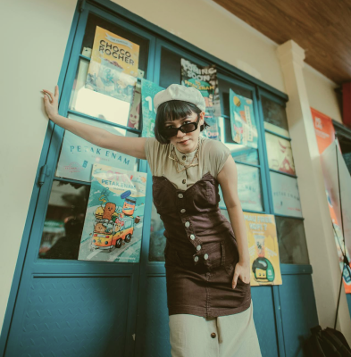 Sunglass World